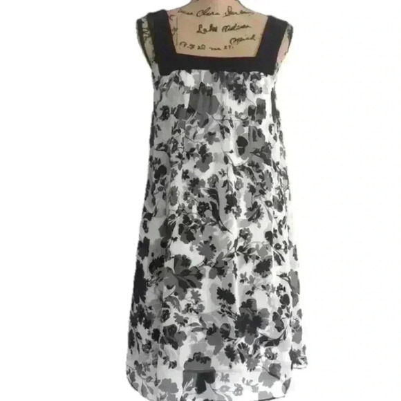 Connected Apparel Dress - Picture 1 of 6